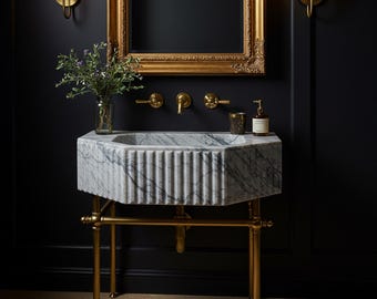 Floating Vanity with a Stunning Marble Sink – Featuring Rustic and Modern Touches for a Perfect Bathroom Aesthetic
