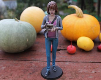 Estatua de Max Caulfield pintada a medida / Objeto de colección definitivo para los fanáticos de Life is Strange
