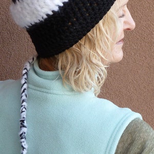 Original Crochet Hat for a Ponytail / Black and White Winter Hat with a Tail / One of a Kind Hat image 3