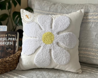 Punch Needle Daisy Pillow Cover: Handmade Embroidered Floral Cushion