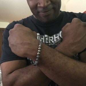 Men&#39;s Crackle Bali Bead Bracelet