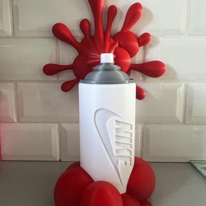 Lampe décorative style graffiti bombe de peinture avec éclairage led multicolore Nike