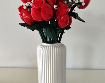 Beautiful fluted vase for a bouquet of LEGO Flowers Icons or dried flowers – various colours