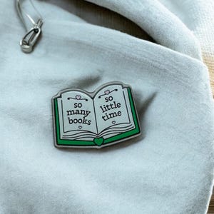Eco, Pins, Custom, Personalised, Customized, Design your own, Create your own, Make your own, Gifts, UK, Environmentally, Friendly, Badges
