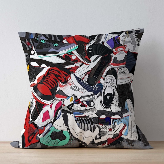 Sneaker Pillow Cover, Street Style, Hypebeast Decor, Shoe Lover Gift, Urban Cushion, Cool Throw, Retro Sneakers, Pillow Cover, Sports Decor