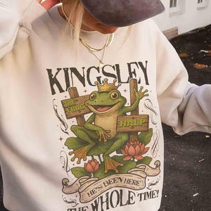 Villain Assistant Kingsley the Frog Halp T Shirt, Villain Lover Tee, Funny Gift For Romantasy Book Lover shirt, Bookish Sweatshirt