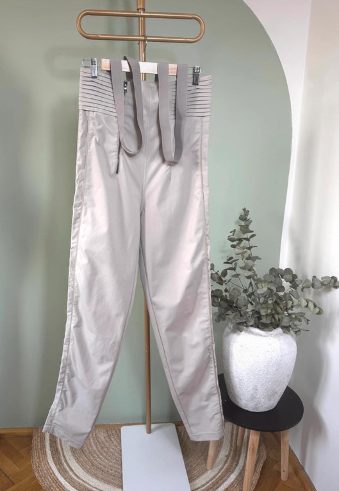 Eri ❤︎  Suspenders Highwaist Pants High Waisted Pants Suspenders - Etsy