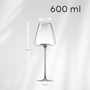 Wine Glass 600ml – Hand Blown Crystal Burgundy Goblet | Elegant Modern Drinkware for Gift, Bar, Wedding, Dinner Party