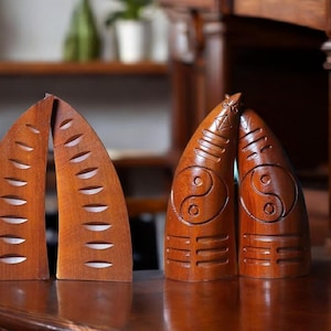 Coupes sacrées divinatoires taoïstes fabriquées à la main - Anciens outils de divination en bois de jujube frappé par la foudre - Protection spirituelle Bénédiction du foyer