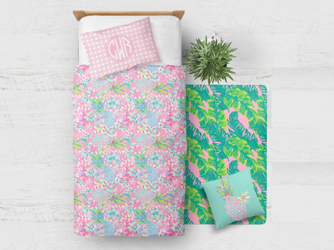 Dorm Room Decor, Twin XL Comforter, Twin XL Bedding, College Girls