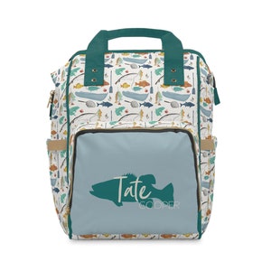 Personalisierte Wickeltasche, Rucksack, Baby Boy Kinderzimmer Dekor, Fisch-Baby-Dusche-Geschenk, Angeln Kinderzimmer, Krippe Bettwäsche, gegangen Angeln, blau