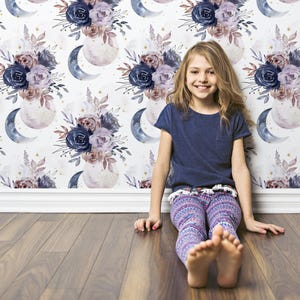 Papier peint amovible floral lune : décoration de chambre d&#39;enfant, à retirer et à coller