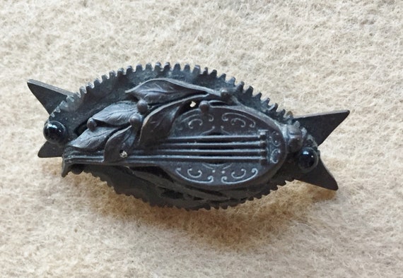 Victorian Mourning Brooch Mandolin or Mandolina - image 1