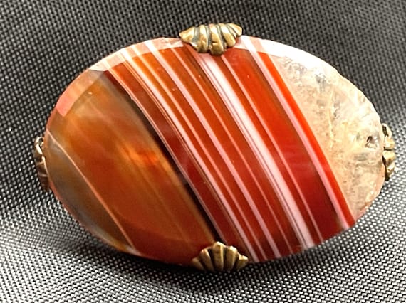 Georgian Agate Brooch Rolled Gold and Carnelian - image 1