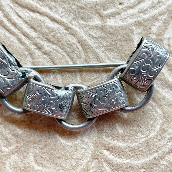 Victorian Silver Bookchain Brooch