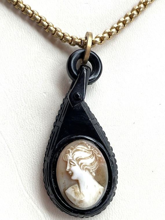 Victorian Cameo Whitby Jet Pendant with Modern Go… - image 6