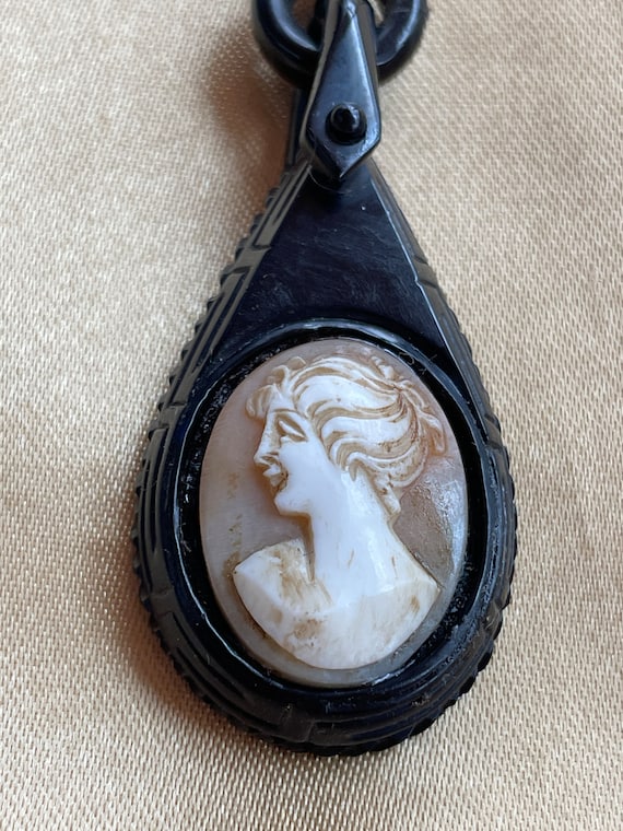 Victorian Cameo Whitby Jet Pendant with Modern Go… - image 8