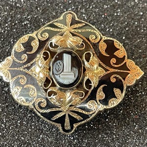 Victorian Brooch Black Enamel Front with Center Carved Agate