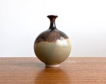 Studio Pottery Modernist Drip Glaze Small Weedpot Vase 4" Tall // Condition: Crazing lines, a few bubbles