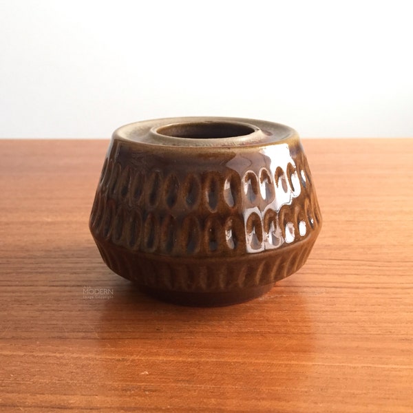 Robert Maxwell Ceramics Table Lighter or Small Planter Vase Mid Century Stoneware 2 5/8" Tall // Condition: No center metal lighter