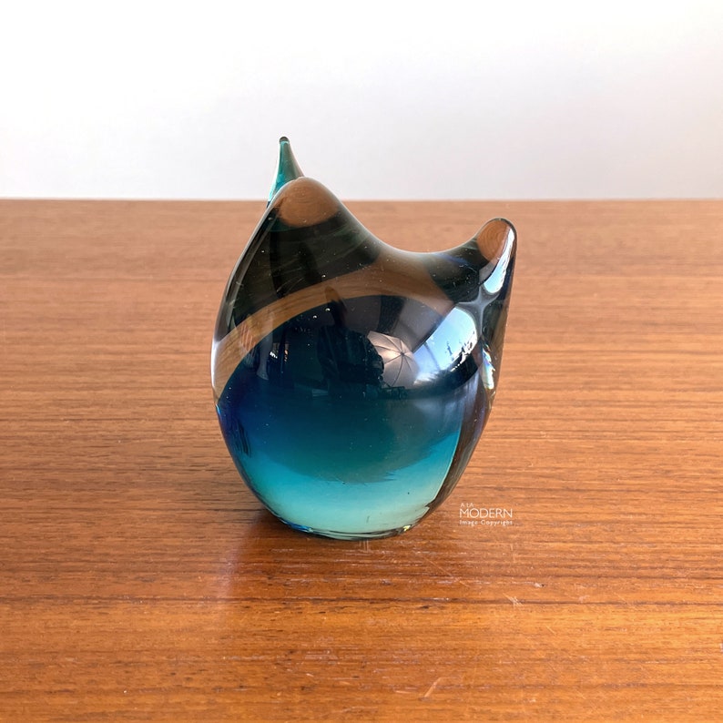 Salviati Style Small Blue Sommerso Glass Bird Paperweight Figurine 3 // Condition: Minor scratches and scuffs, inclusions in glass. afbeelding 3