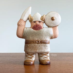 Lisa Larson Viking Gustavsberg K-Studion Sweden MCM Scandinavian Stoneware Figurine 5 1/2&quot;  // Condition: Minor marks,scuffs ~ Wobbles