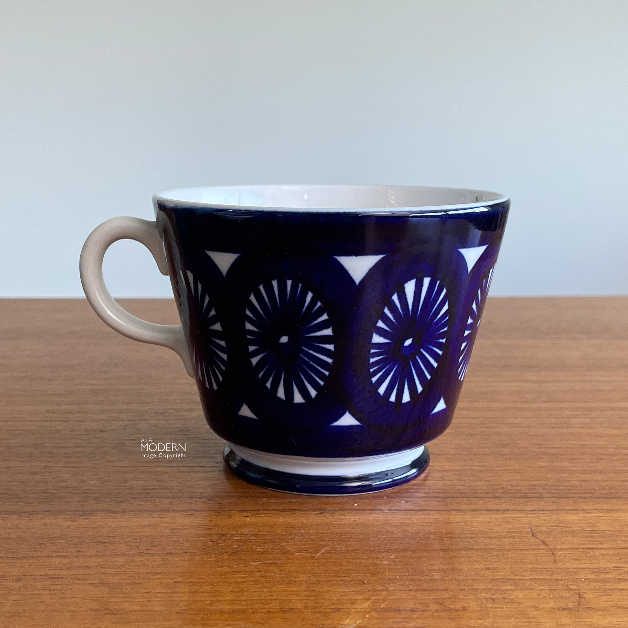 Arabia Finland Valencia Fiesta Blue Handled Cup by Ulla Procope 4 