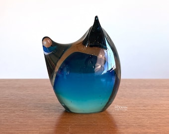 Salviati Style Small Blue Sommerso Glass Bird Paperweight Figurine 3" // Condition: Minor scratches and scuffs, inclusions in glass.