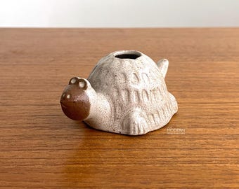 David Stewart Lions Valley Small Modern Turtle Planter California Pottery 3 1/2"