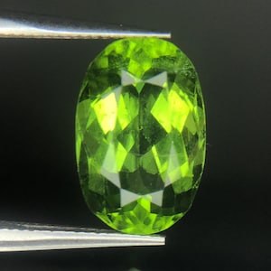 Péridot vert pomme 7,2 ct, taille ovale péridot naturel, pierres précieuses en vrac du Kohistan Pakistan, taille de bague, cadeau d&#39;anniversaire