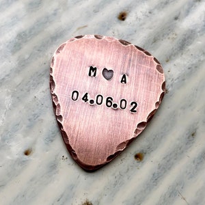 Palheta de cobre tocável personalizada para 7º e 22º aniversário - Presente personalizado para guitarrista - Chaveiro &quot;I Pick You&quot; - Martelado e desgastado
