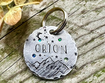Aangepaste ambachtelijke dog tag voor honden, gepersonaliseerd cadeau koosnaampje, unieke kraag-ID, zilveren naam-ID met kristallen, bergnatuur design kraag