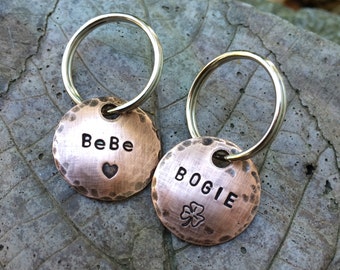 Petite Welpen oder Kitty ID Tag, kleine Handwerker Haustier Name Tag in 3/4 ""Kupfer, personalisiert mit Ihre Telefonnummer. Perfektes Geschenk für Haustier Eltern."