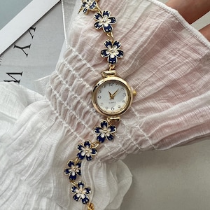 Blue Flower Watch Strap for Women, Elegant Watch Bracelet, Vintage Flower Gold Wrist Watch, Elegant Wedding Watch Gift, Charm Bracelet Watch