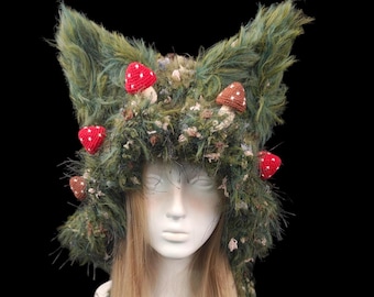 Waldfuchs Ohrhaube mit Pilz-Details, Pom-Pom Quasten & Lederschleifen-Akzenten - Fairycore Forest Festival Haube