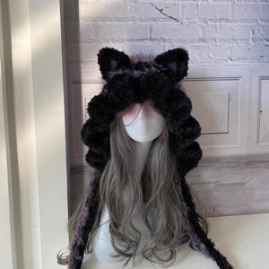 かわいいピンクのフェイクファーうさぎビーニー：取り外し可能な耳