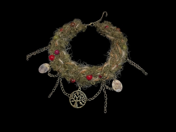 Handmade Forest Berry Moss Crochet Choker Necklace