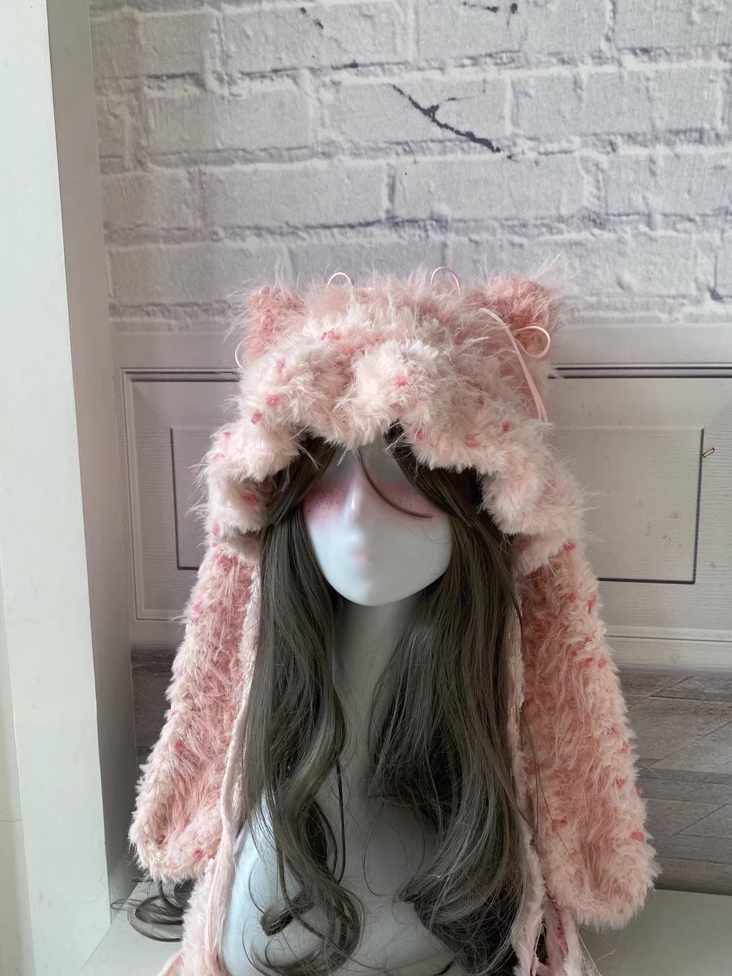 Kawaii Pink Faux Fur Bunny Beanie: Detachable Ears, Cosplay  display picture 1