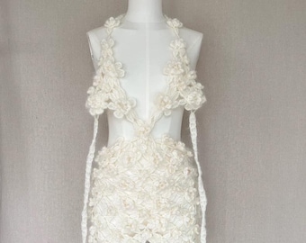 Vintage Floral Crochet Strapless Dress - Elegant Handcrafted White Lace