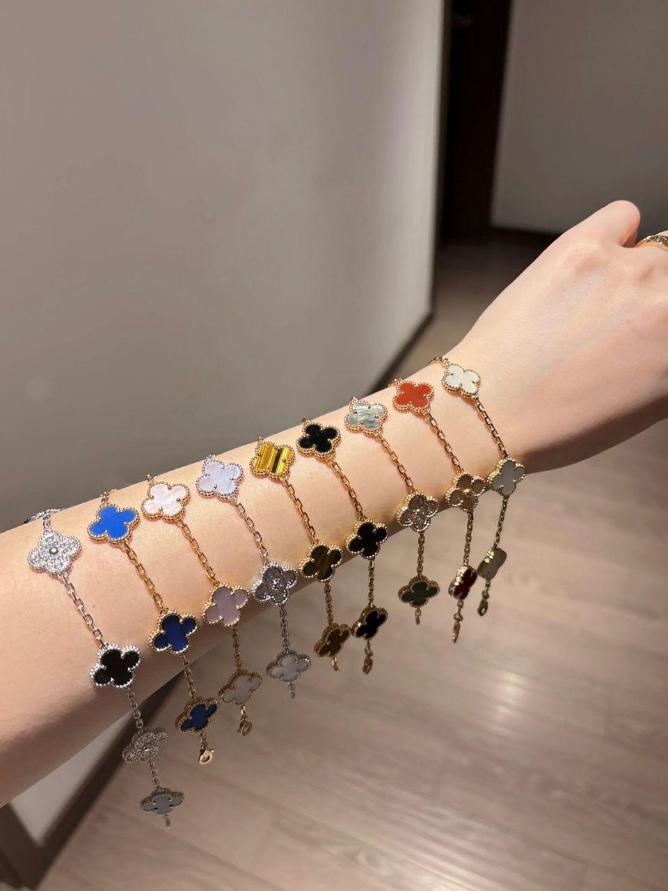 Van Cleef & Arpels クローバーブレスレット Van Cleef ＆ Arpels ヴァンクリーフアーペル & ブレスレット