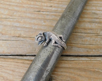 Chameleon ring handmade in sterling silver 925 with great detail