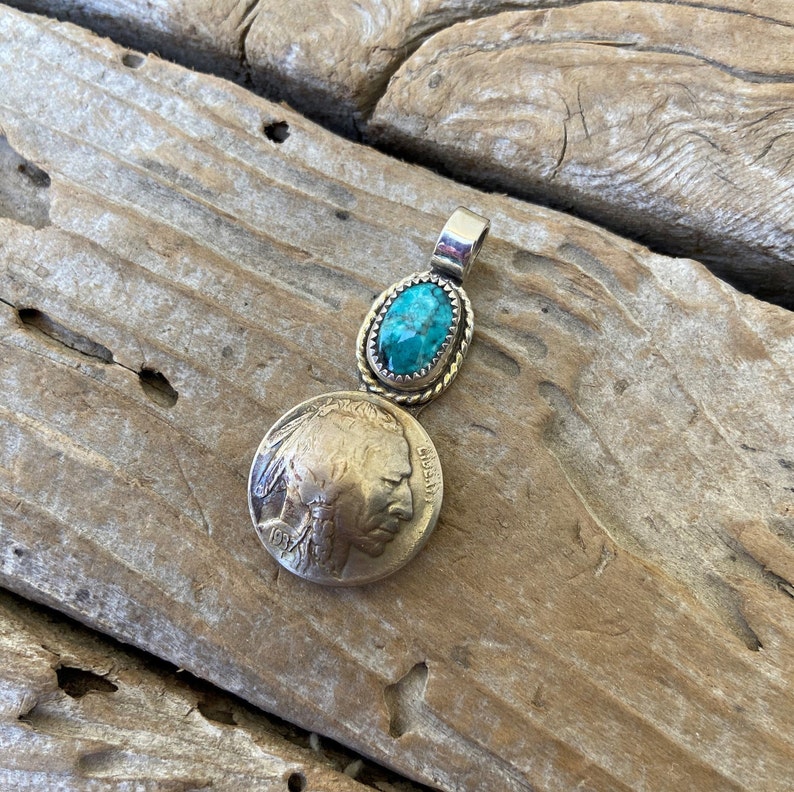 ON SALE Turquoise pendant handmade in sterling silver 925 with a Indian head Nickel
