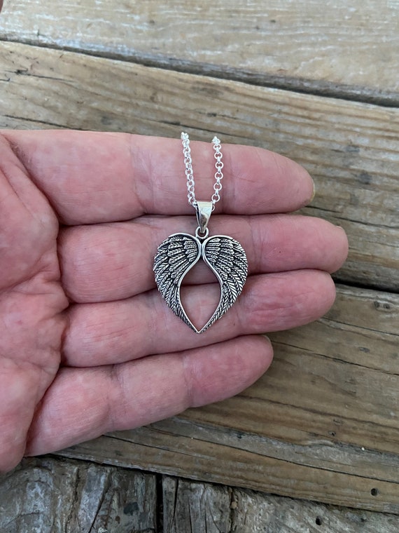 Wing Heart Locket Necklet Wing Heart Locket Necklet