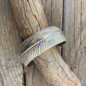 Beautiful Feather cuff bracelet handmade and signed in sterling silver 925