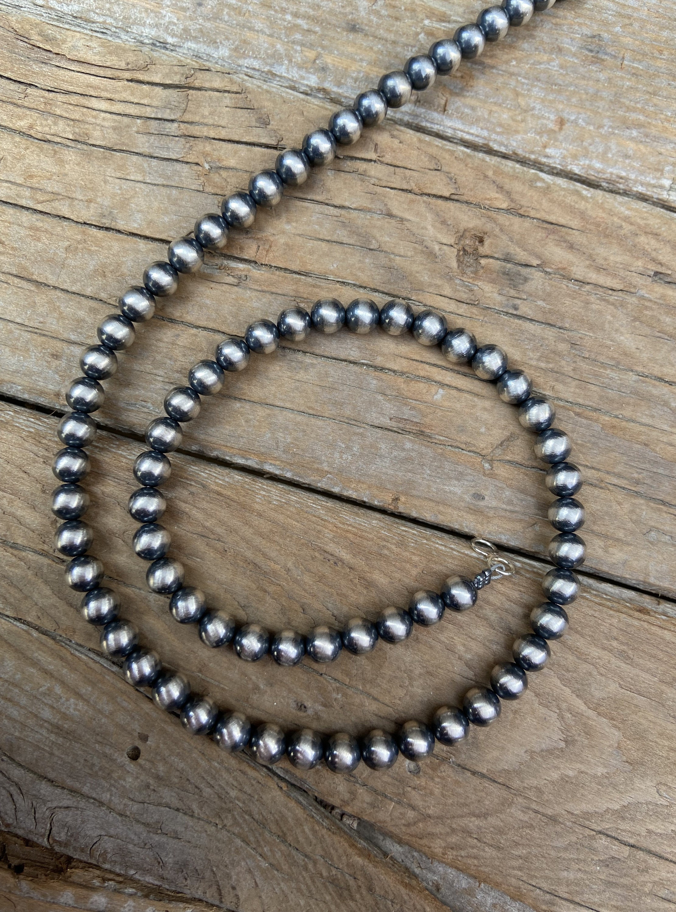 【HYERES LOR】22FW★ Noailles Silver Pearl Long Bead Nc 5mm HYERES LOR】22FW☆ Noailles Silver Pearl Long Bead Nc 5mm