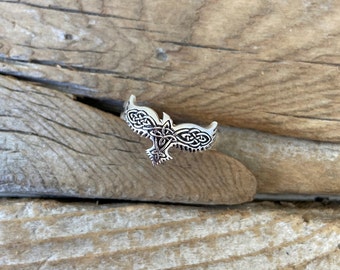 Small eagle in flight ring handmade in sterling silver 925