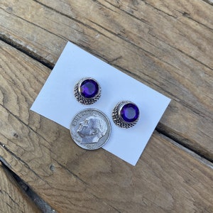 Herrliche Amethyst Ohrstecker handgefertigt in Sterling Silber 925 mit wunderschönen tiefvioletten Amethyst Steinen