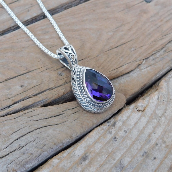 Beautiful deep purple amethyst necklace handmade in sterling silver 925 with a gorgeous stone