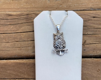 Beautiful owl necklace handmade in sterling silver 925 with great detail