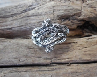 Duel snake ring handmade in sterling silver 925